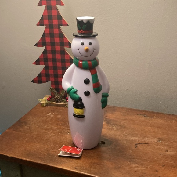 NWT- 14” LED Light Up Adorable Snowman Decoration 🔋 Operated - Picture 15 of 17